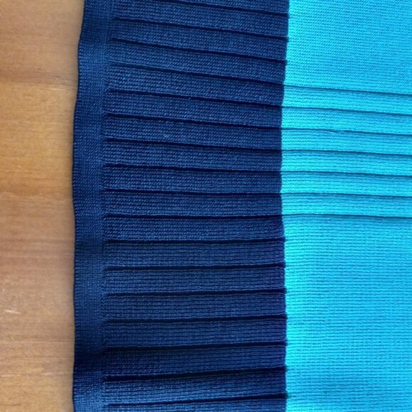 Ming Wang Tank Top Stretch Knitted Ribbed Bottom Edging Side Slits Black Green L - Picture 12 of 13